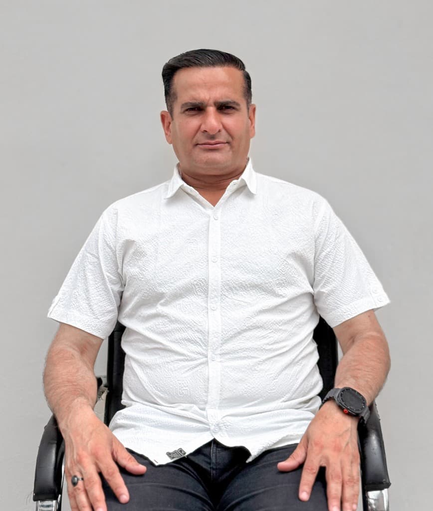 Mr Sadaqat Ali Khan